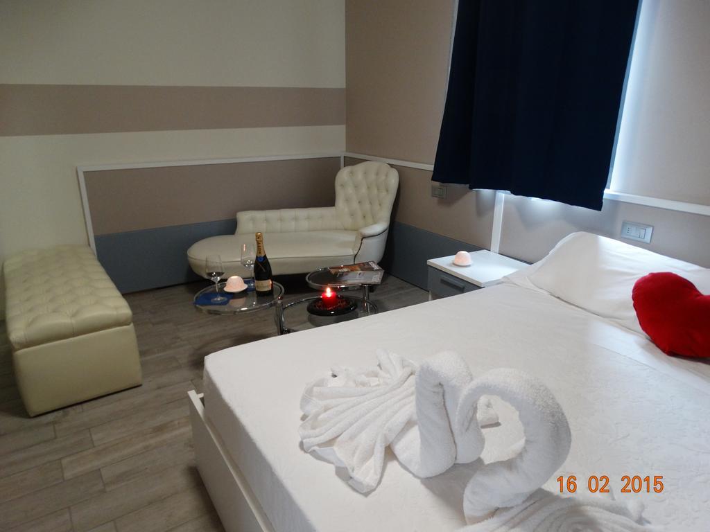 Hotel Moderno Grumello del Monte Rum bild