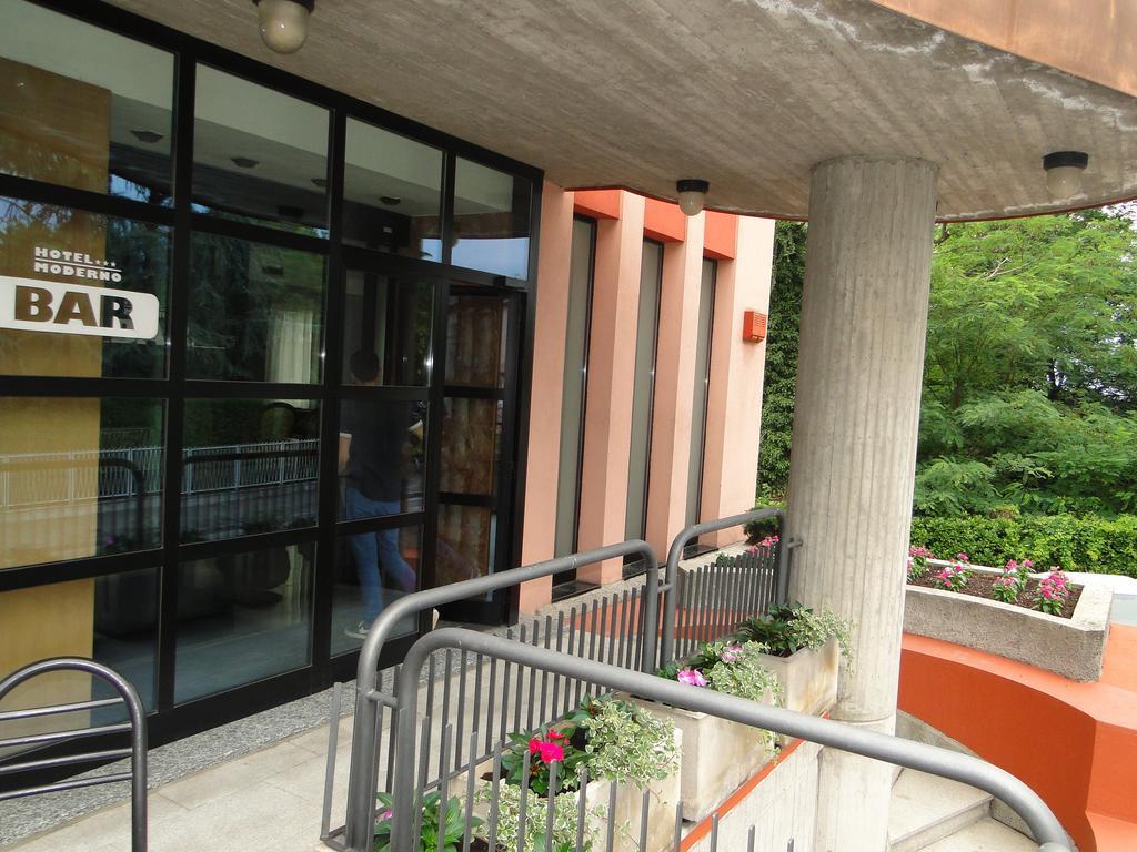 Hotel Moderno Grumello del Monte Exteriör bild